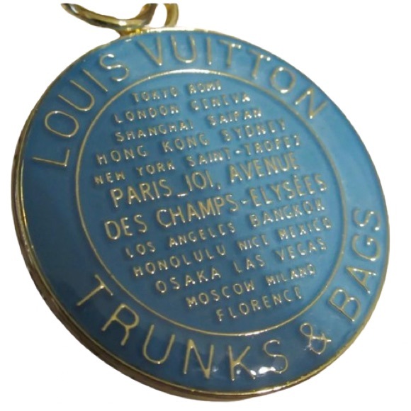 Large Louis Vuitton Bag Charm - Picture 4 of 6